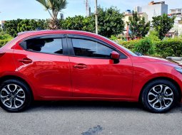 Mazda 2 R AT 1.5 2015 Merah Metalik 4