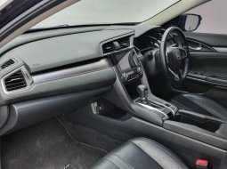 Honda Civic E 1.5 CVT 2018 / TDP 20 Juta 11