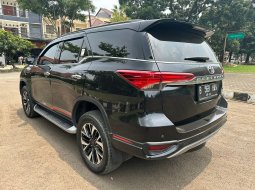 Toyota Fortuner VRZ TRD Sportivo 2.4 AT 2019 1