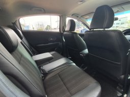 Honda Hrv E Mugen CVT AT 2016 Hitam (DP Murah) 13
