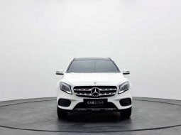 Mercedes-Benz GLA 200 AMG Line 2018 MOBIL BEKAS BERKUALITAS HANYA DENGAN DP 55 JUTAAN 4