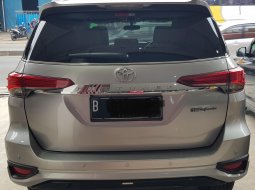 Toyota Fortuner VRZ TRD A/T ( Matic ) 2019 Silver Kick Sensor Mulus Siap Pakai 2