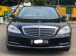 PROMO MURAH MERCEDES-BENZ S300 AT HITAM 2011