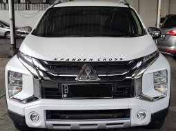 Mitsubishi Xpander Cross Premium Package A/T ( Matic ) 2021 Putih Km 12rban Mulus Siap Pakai 1