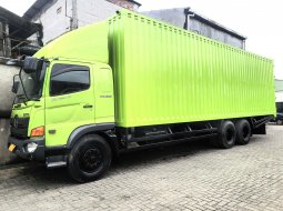 MULUS+banBARU MURAH Hino tronton 6x2 FL 235 JW box besi 2019 FL235JW
