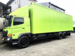 MULUS+banBARU MURAH Hino tronton 6x2 FL 235 JW box besi 2019 FL235JW 1