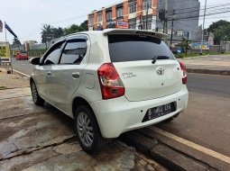 Toyota Etios Valco E 2014 𝗠𝗧 7