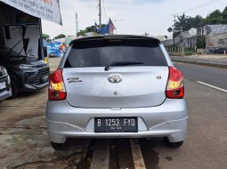 Toyota Etios Valco G 2014 𝗠𝗧 4