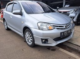 Toyota Etios Valco G 2014 𝗠𝗧 5