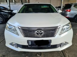 Toyota Camry V 2.5 AT ( Matic ) 2014 Putih Km 129rban Siap Pakai 1