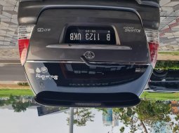 Toyota Kijang Innova 2.0 G mulus terawat Tahun 2010 8