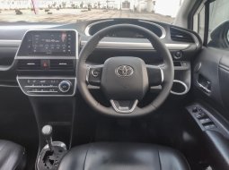 Toyota Sienta V CVT 2017 Putih Pajak Panjang 8