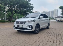 Suzuki New Ertiga Hybrid AT Matic 2022 Putih 1