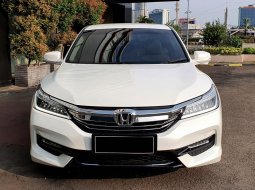 SIAP PAKAI Honda Accord 2.4 VTi-L AT Sedan 2018 Putih