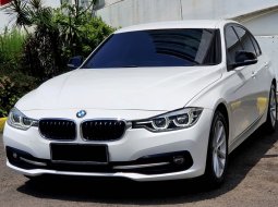 [KM LOW] BMW 320i Sport CKD AT 2016 Putih 2