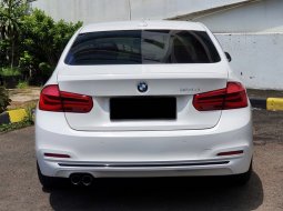 [KM LOW] BMW 320i Sport CKD AT 2016 Putih 7