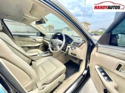 Mercedes Benz E250 CGI Tahun 2009 Matic Hitam 4