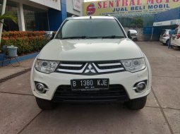 Mitsubishi Pajero Sport Dakar 4x4 AT Putih,SIAP PAKAI 