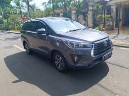 Toyota Kijang Innova V A/T Gasoline 2021AT GREY SERVICE RECORD 1