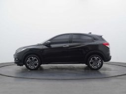 Honda HR-V 1.5L E CVT Special Edition
DP 10 PERSEN/CICILAN 6 JUTAAN 5