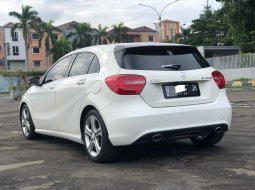 Mercedes-Benz A-Class A 200 2013 Putih 5