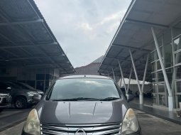 Nissan Grand Livina XV 2013