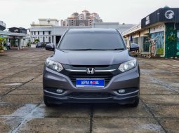 Honda HR-V E CVT 2017 Abu-abu Pajak Panjang