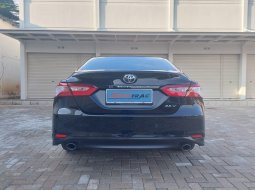 Toyota Camry V 2020 7