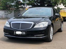 MERCEDES-BENZ S300 AT HITAM 2011 PROMO GEDE GEDEAN!! 2