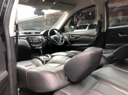 Nissan X-Trail 2.5 2015 Hitam 9