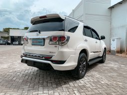 TOYOTA FORTUNER VNT TRD SPORTIVO AT MATIC DIESEL 2014 PUTIH 17