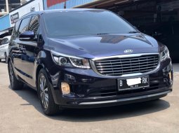 KIA GRAND SEDONA ULTIMATE AT BIRU 2017 PROMO MURAH!! 2