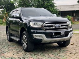 Ford Everest Titanium Plus 2015 Hitam 2