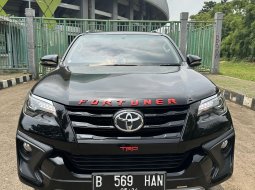 Toyota Fortuner 2.4 VRZ TRD DSL AT 2019 Good Condition
