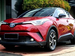 SIAP PAKAI Toyota CHR 1.8L Hybrid AT 2019 Merah