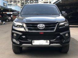 TOYOTA FORTUNER VRZ TRD AT HITAM 2017 DISKON GEDE GEDEAN!!