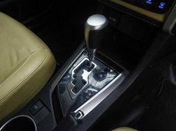 Toyota Corolla Altis V 2017 8