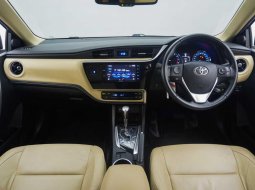 Toyota Corolla Altis V 2017 Hitam 13