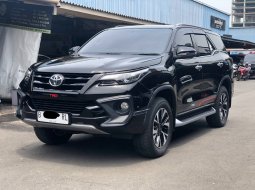 Toyota Fortuner VRZ TRD AT 2017 Hitam