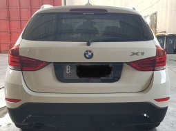 BMW X1 Sdrive 18i Sport Edition White On Red A/T ( Matic ) 2015 Putih Km 49rban 2