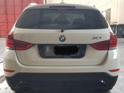 BMW X1 2.0 Sdrive 18i Sport Edition White On Red A/T ( Matic ) 2015 Putih Km 49rban 2
