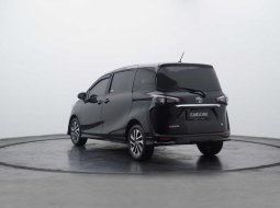  2017 Toyota SIENTA Q 1.5 13