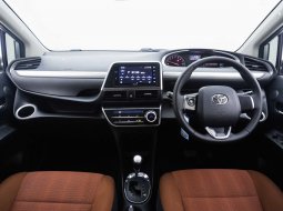 Promo Toyota Sienta V 2017 murah 5