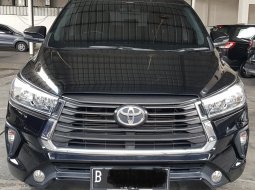 Toyota Innova 2.4 G A/T ( Matic Diesel ) 2022 Hitam Km 9rban Mulus Gress Siap Pakai