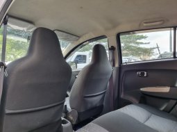 Daihatsu Ayla 1.0L X MT 2016 Abu-abu Istimewa Terawat Siap Pakai 10