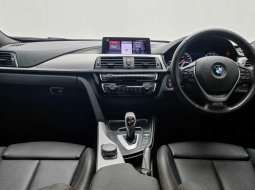 BMW 3 Series Sedan 2019 Hitam 11