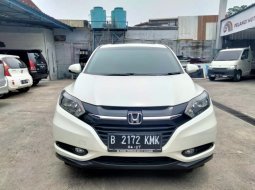 Honda HR-V E CVT 1.5 AT 2018 Good Condition 2