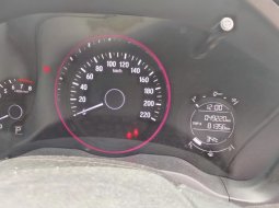 Honda HR-V E CVT 1.5 AT 2018 Good Condition 3