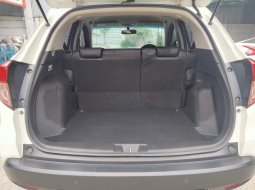 Honda HR-V E CVT 1.5 AT 2018 Good Condition 6