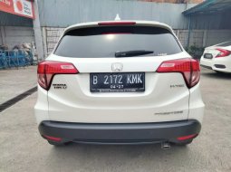 Honda HR-V E CVT 1.5 AT 2018 Good Condition 9